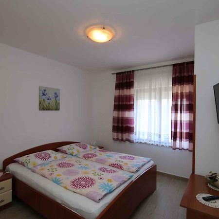 Apartment In Silo/Insel Krk 13439 외부 사진